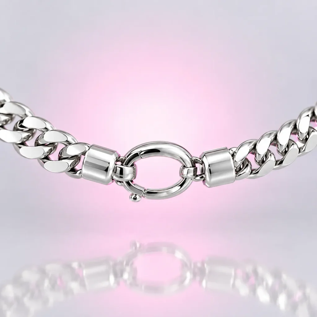Curb Chain Bracelet, close-up of the enamel and clasp