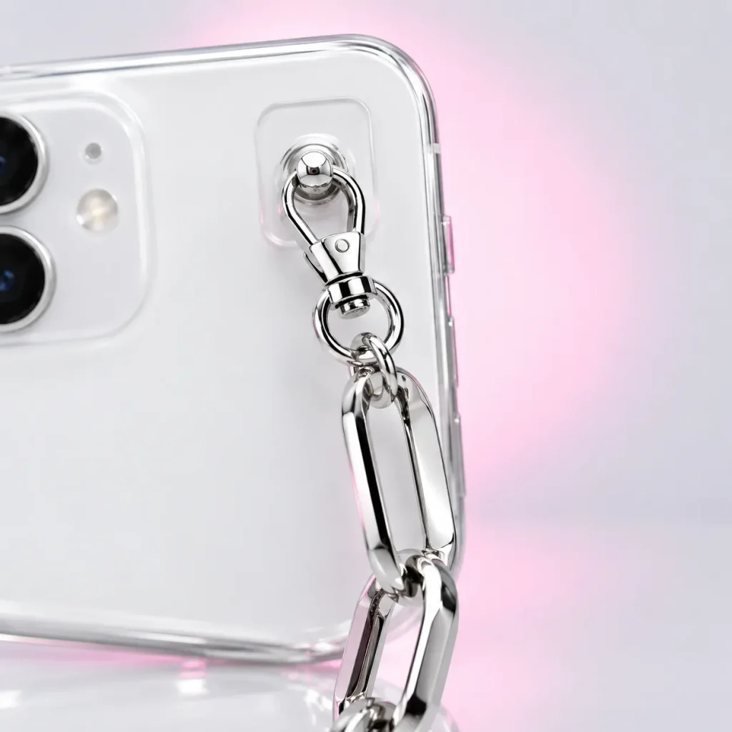 Paperclip Phone Chain, close-up of the enamel and clasp