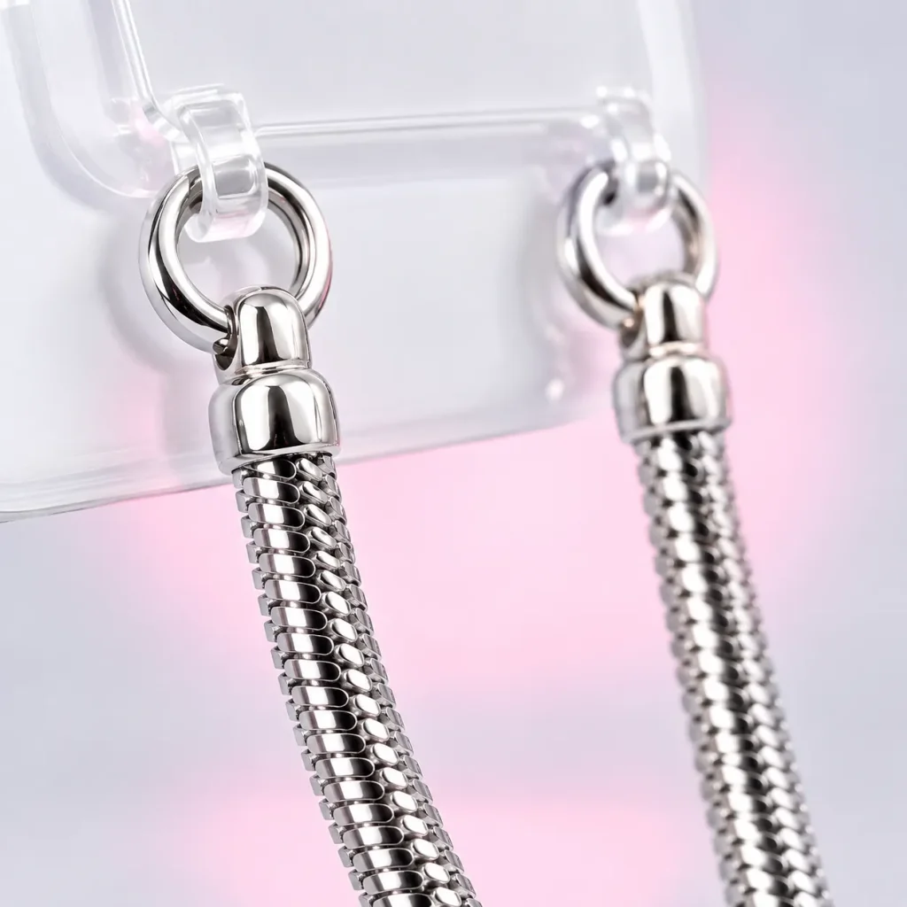 Short Snake Phone Strap, close-up of the enamel and clasp
